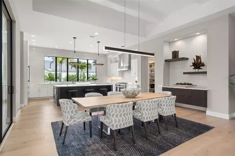 Dining - 11721 Rive Isle Run, Parrish, FL 34219 photo 2 of 4