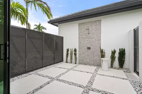 Exterior - 11721 Rive Isle Run, Parrish, FL 34219 photo 6 of 21