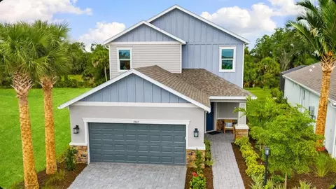 7907 Interstellar Ave, Sarasota, FL 34241