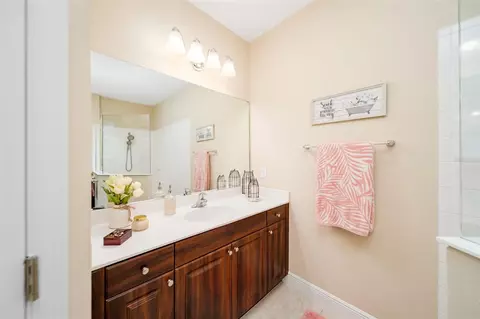 Bath - 4524 Deep Creek Ter, Parrish, FL 34219 photo 2 of 4