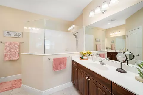 Bath - 4524 Deep Creek Ter, Parrish, FL 34219 photo 1 of 4