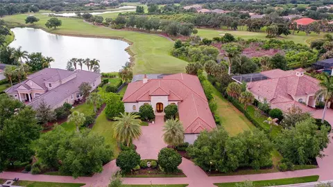 3331 Founders Club Dr, Sarasota, FL 34240