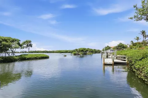 3606 Fair Oaks Pl, Longboat Key, FL 34228