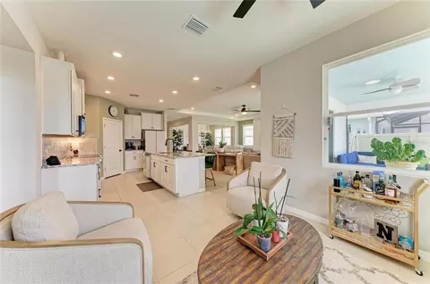 Kitchen - 12314 Nantahala Run, Parrish, FL 34219 photo 6 of 6