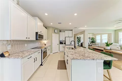 Kitchen - 12314 Nantahala Run, Parrish, FL 34219 photo 2 of 6