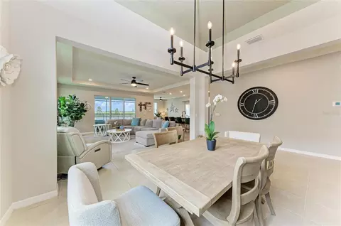 Dining - 12314 Nantahala Run, Parrish, FL 34219 photo 2 of 2