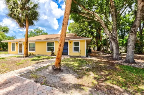 4631 Summerwind Dr #16, Sarasota, FL 34234