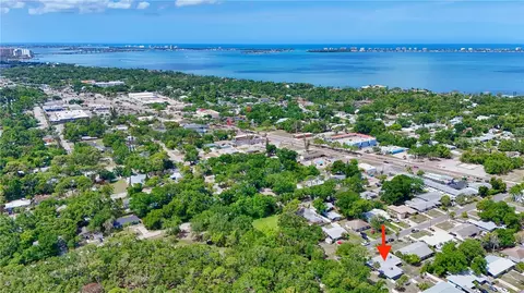 993 Gary St #A & B, Sarasota, FL 34234
