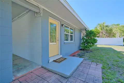 993 Gary St #A & B, Sarasota, FL 34234