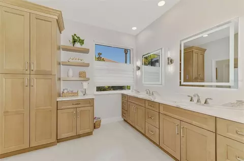 Bath - 13987 Siena Loop, Bradenton, FL 34202 photo 1 of 5