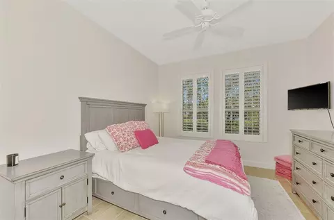 Bedroom - 13987 Siena Loop, Bradenton, FL 34202 photo 3 of 3