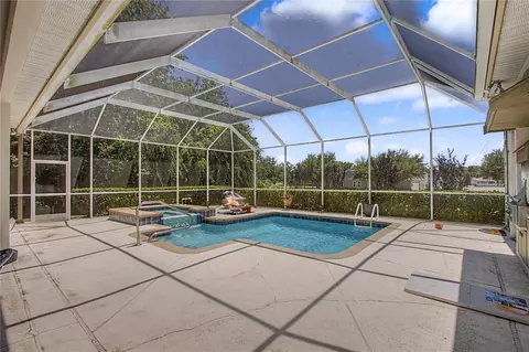 Exterior - 2114 SE 25th Loop, Ocala, FL 34471 photo 7 of 9