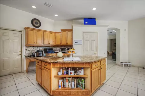 Kitchen - 2114 SE 25th Loop, Ocala, FL 34471 photo 1 of 3