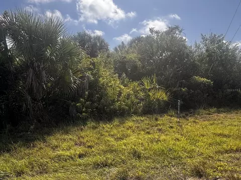 104 Arrow Ln, Rotonda West, FL 33947