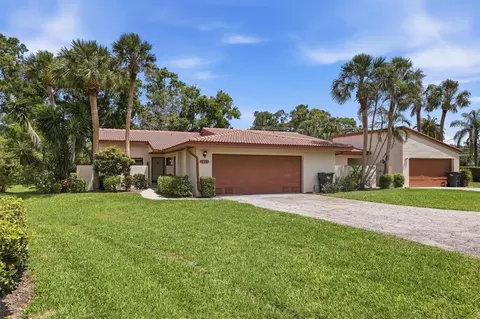 6403 Pelican Dr, Bradenton, FL 34210