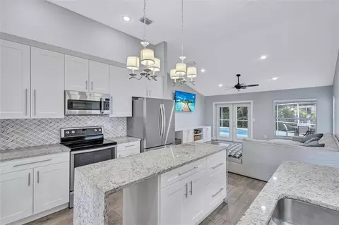Kitchen - 4909 6th Ave E, Bradenton, FL 34208 photo 1 of 5