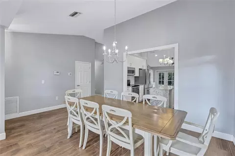 Dining - 4909 6th Ave E, Bradenton, FL 34208 photo 3 of 4