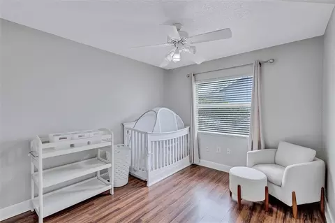 Bedroom - 4909 6th Ave E, Bradenton, FL 34208 photo 6 of 7