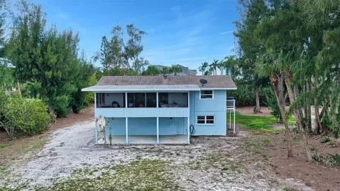 6664 6660 6670 Gulf Of Mexico Dr, Longboat Key, FL 34228