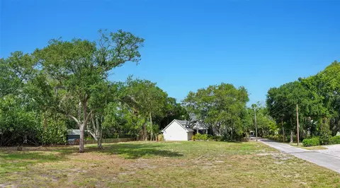 Turks Cap Place, Sarasota, FL 34234