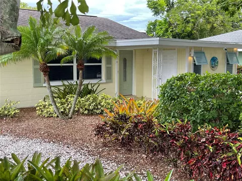 210 57th St W, Bradenton, FL 34209