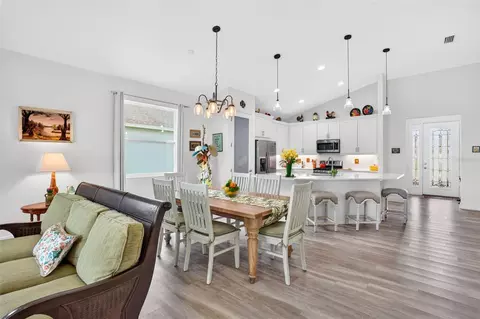 Dining - 12923 Rainwashed Loop, Parrish, FL 34219 photo 1 of 3