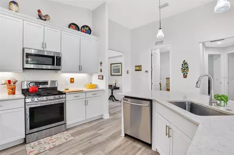 Kitchen - 12923 Rainwashed Loop, Parrish, FL 34219 photo 5 of 5