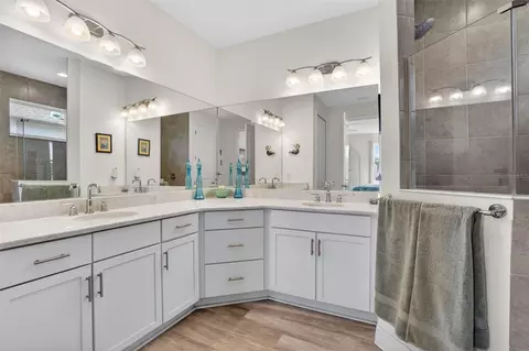 Bath - 12923 Rainwashed Loop, Parrish, FL 34219 photo 1 of 3