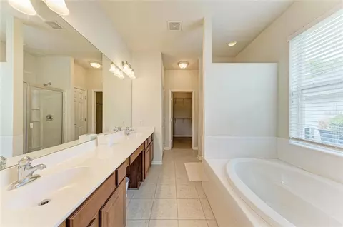 Bath - 5822 100th Ave E, Parrish, FL 34219 photo 1 of 3