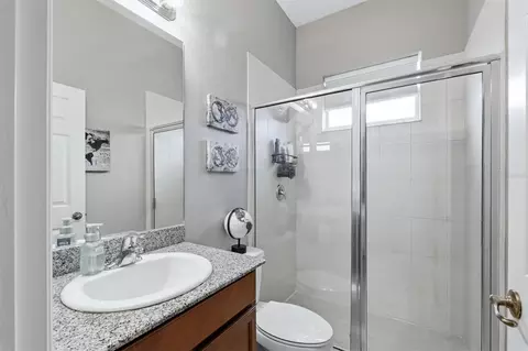 Bath - 12903 49th Ln E, Parrish, FL 34219 photo 4 of 5
