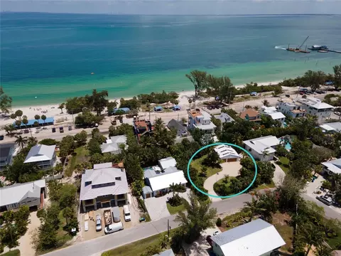 240 Gladiolus St, Anna Maria, FL 34216