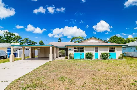 8824 Phyliss Ave, Sarasota, FL 34231