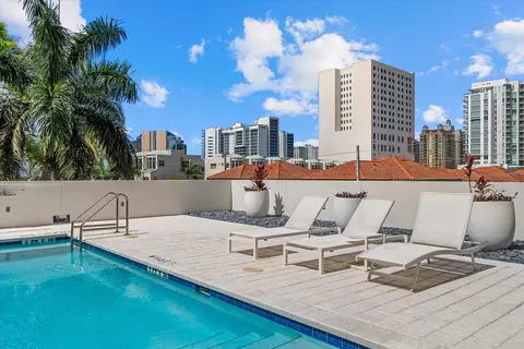 332 Cocoanut Ave #302, Sarasota, FL 34236