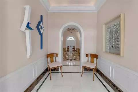 Entry Way - 101 Osprey Point Dr, Osprey, FL 34229 photo 4 of 9
