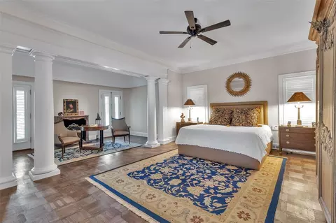 Bedroom - 101 Osprey Point Dr, Osprey, FL 34229 photo 3 of 5