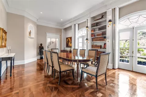 Dining - 101 Osprey Point Dr, Osprey, FL 34229 photo 2 of 4