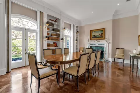 Dining - 101 Osprey Point Dr, Osprey, FL 34229 photo 1 of 4