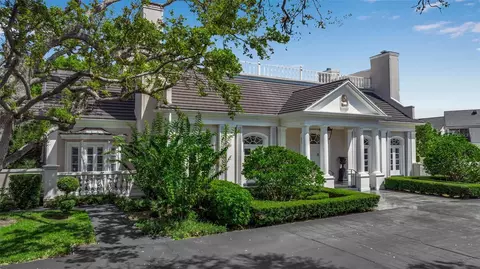 101 Osprey Point Dr, Osprey, FL 34229
