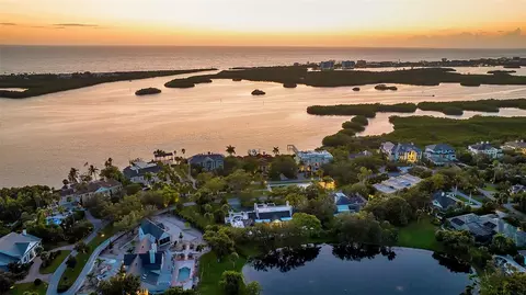 View/Area - 101 Osprey Point Dr, Osprey, FL 34229 photo 3 of 9