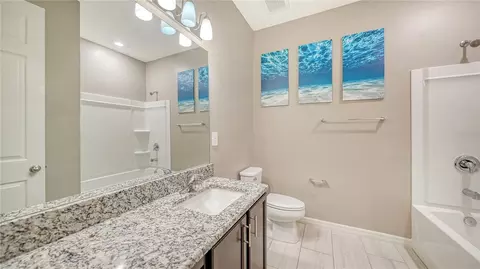 Bath - 14239 59th Cir E, Bradenton, FL 34211 photo 3 of 3