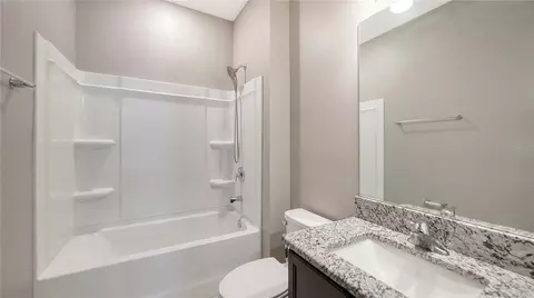 Bath - 14239 59th Cir E, Bradenton, FL 34211 photo 2 of 3