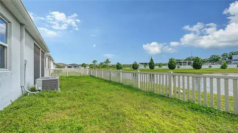 Exterior - 14239 59th Cir E, Bradenton, FL 34211 photo 8 of 11