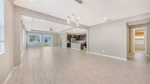 Living - 14239 59th Cir E, Bradenton, FL 34211 photo 2 of 8