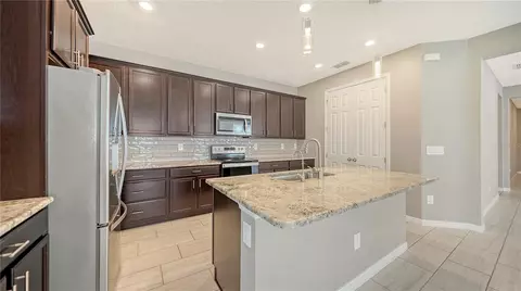 Kitchen - 14239 59th Cir E, Bradenton, FL 34211 photo 4 of 5