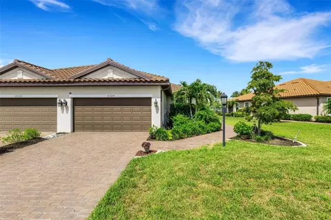 Exterior - 6324 Plateau Ct, Bradenton, FL 34203 photo 3 of 15