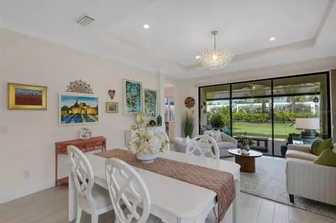 Dining - 6324 Plateau Ct, Bradenton, FL 34203 photo 2 of 6