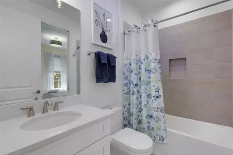 Bath - 6324 Plateau Ct, Bradenton, FL 34203 photo 3 of 3