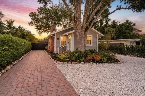2250 Hillview St, Sarasota, FL 34239