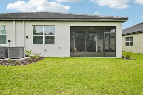 Exterior - 12617 Lily Quartz Loop, Parrish, FL 34219 photo 4 of 7