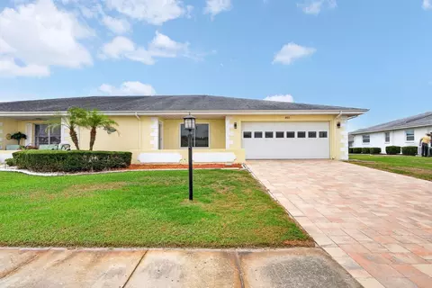 1612 Bentwood Dr, Sun City Center, FL 33573